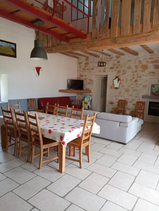 Longere Berrichonne, Calme Absolu, 13 Personnes Villa Saint-Pierre-les-Etieux Exterior photo
